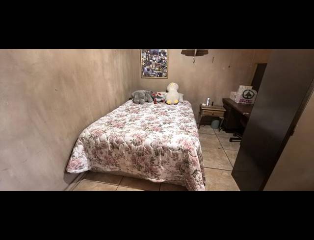 3 BEDROOM HOUSE FOR SALE IN HAMBERG